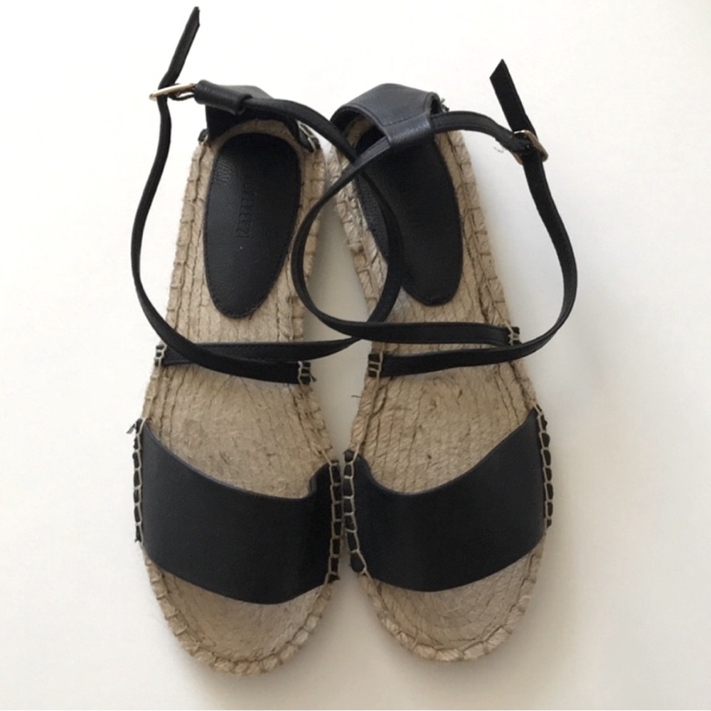 F21 sandals.